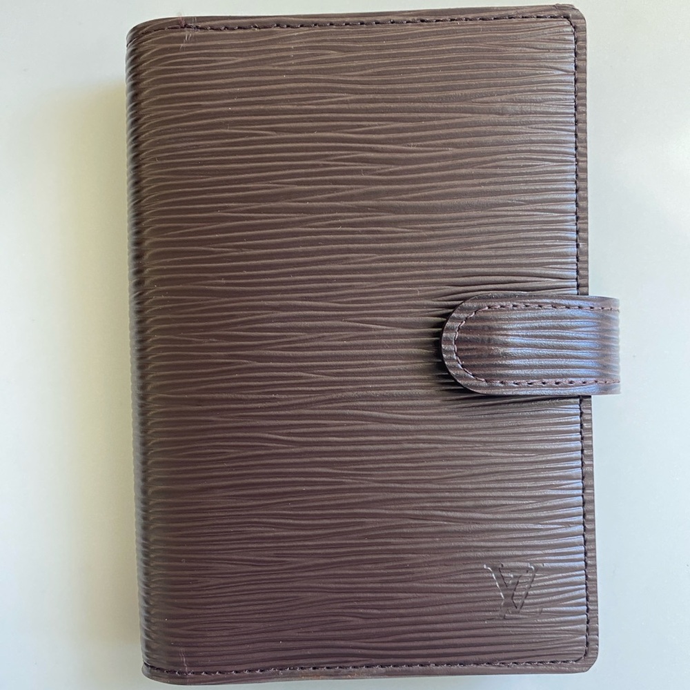 Louis Vuitton Epi Agenda/ Passport holder